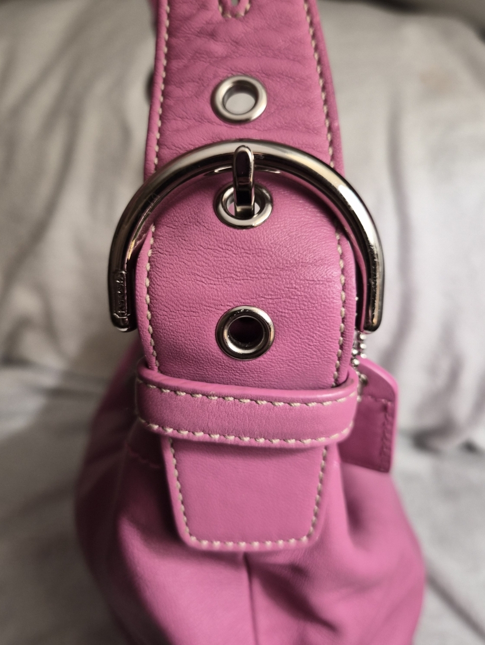 RARE Vintage Coach Soho Pink Leather Hobo Bag 3651 Y2K Bubblegum Pink - Picture 4 of 8